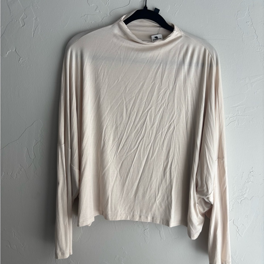 Express Lightweight Mock Neck Long Sleeve Top – Size XL (NWT)